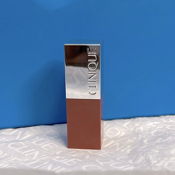 Clinique Pop Lip Colour + Primer Lipstick | Travel Size | Mocha Pop - Picture 6 of 7